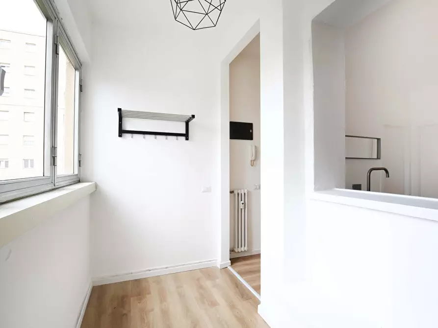 Immagine 10 di Camera in affitto  in Via Carlo Marx26 a Milano