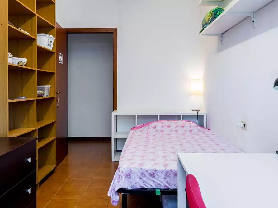 Immagine 29 di Camera in affitto  in Via dei Missaglia a Milano