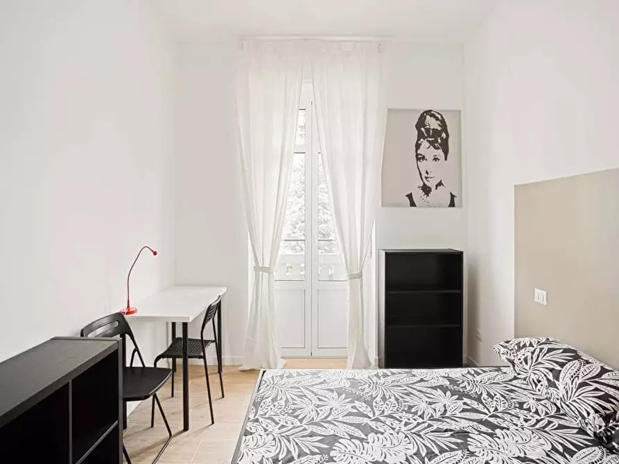 Immagine 2 di Camera in affitto  in Viale Legioni Romane39 a Milano