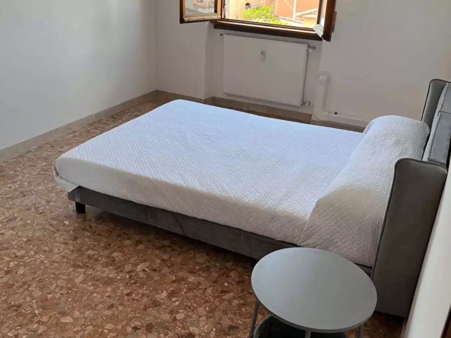 Immagine 4 di Camera in affitto  in Via Imperia6 a Roma