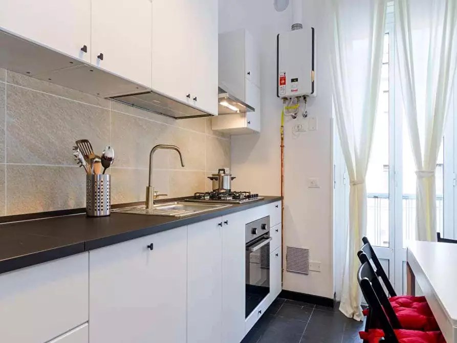 Immagine 8 di Camera in affitto  in Viale Emilio Caldara24a a Milano