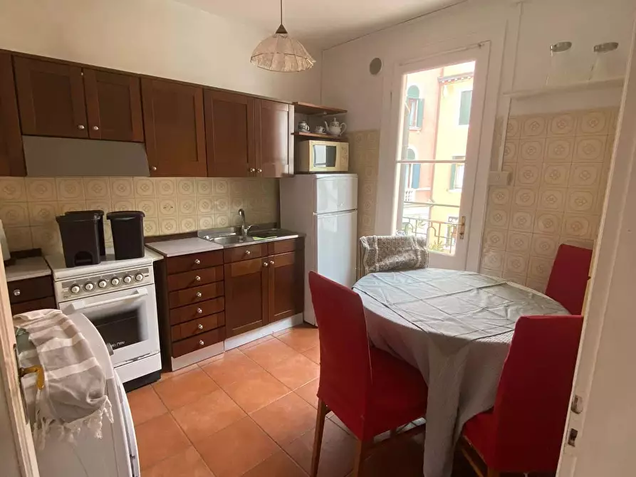 Immagine 8 di Appartamento in affitto  in Calle dei Scoacamini1030 a Venezia