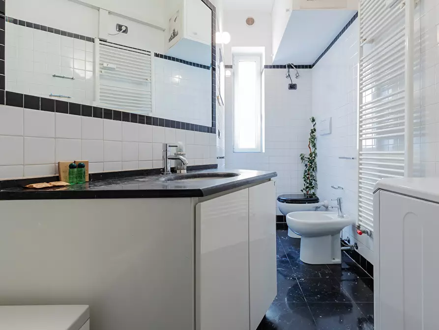 Immagine 8 di Appartamento in affitto  in Piazza Risorgimento3 a Milano