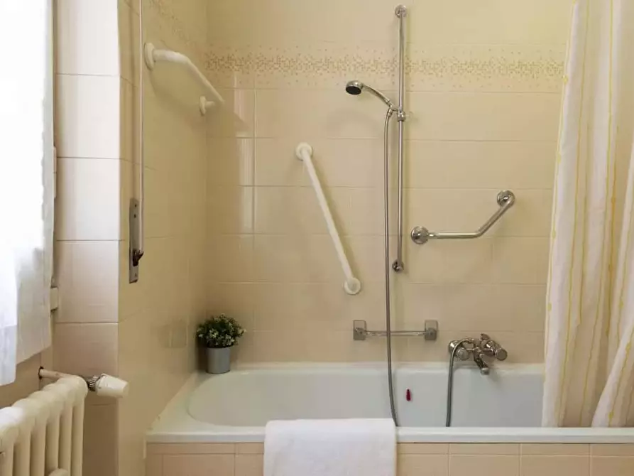 Immagine 28 di Appartamento in affitto  in Via Ludovico Zamenhof a Como