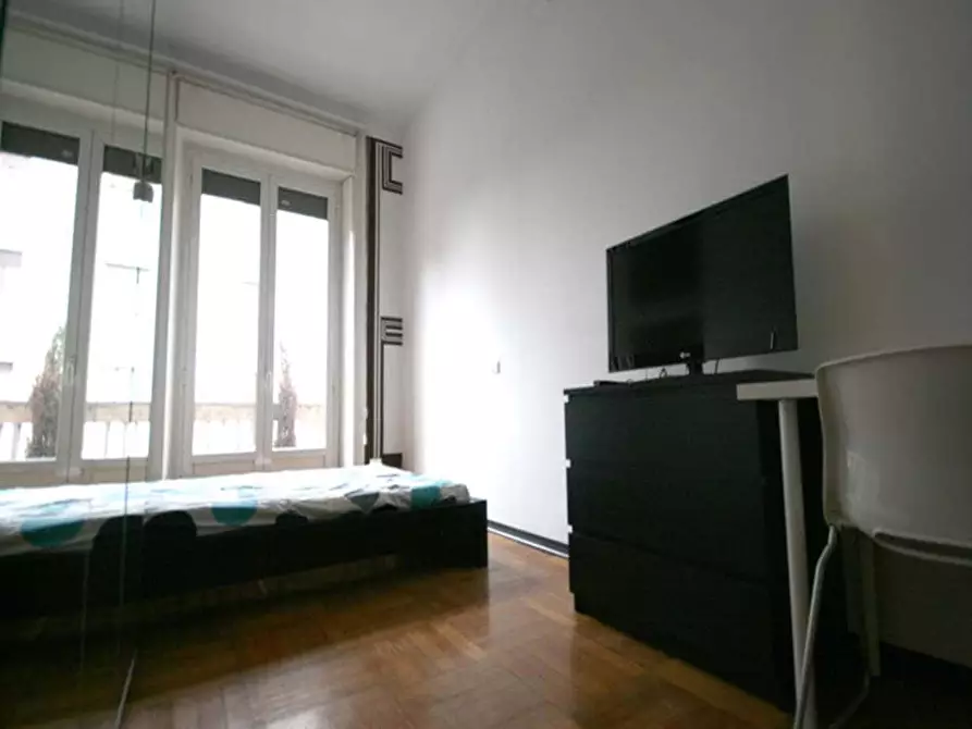 Immagine 2 di Camera in affitto  in Via Giulio e Corrado Venini5 a Milano