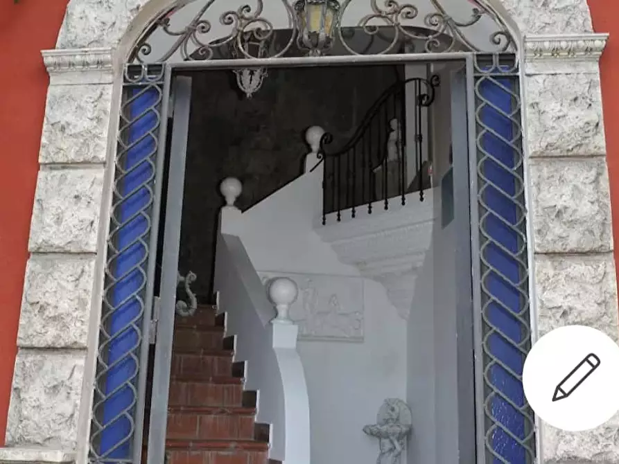Immagine 12 di Camera in affitto  in Corso Caulino45 a Vico Equense
