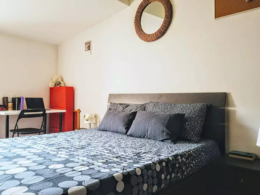 Immagine 5 di Camera in affitto  in Vicolo Mustacchi8 a Verona