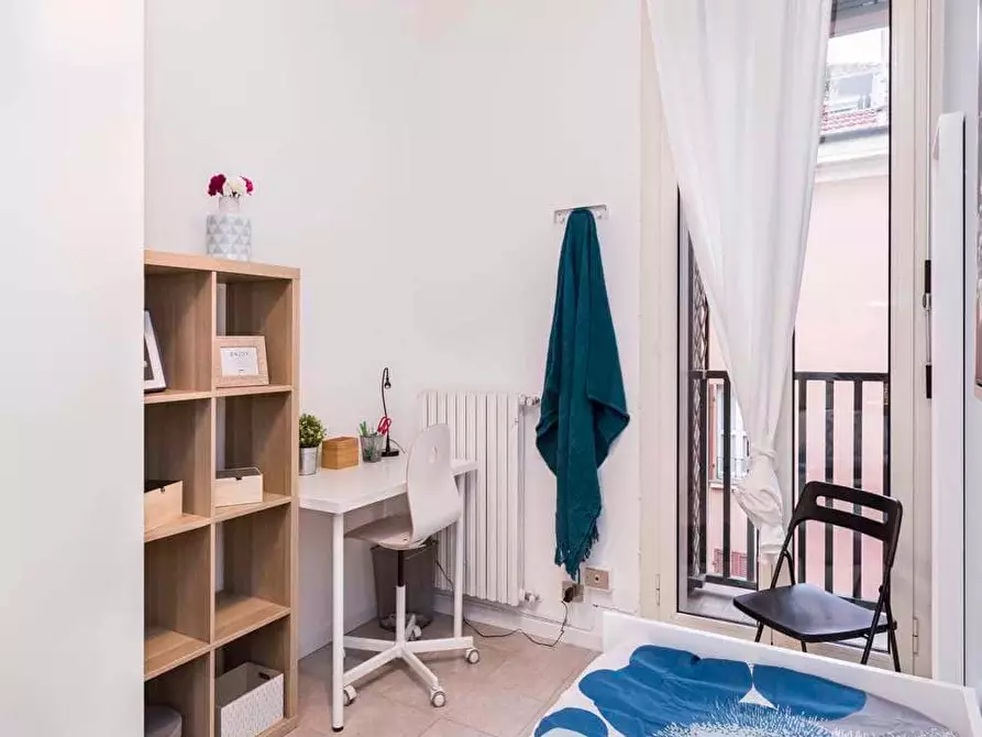 Immagine 4 di Camera in affitto  in Viale Monte Santo8 a Milano