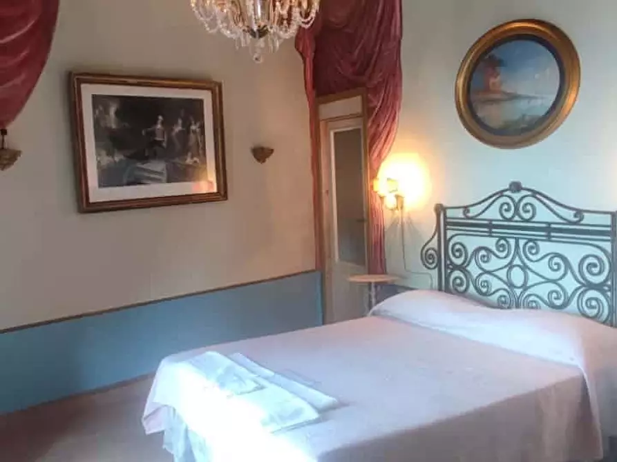 Immagine 2 di Camera in affitto  in Corso Caulino45 a Vico Equense