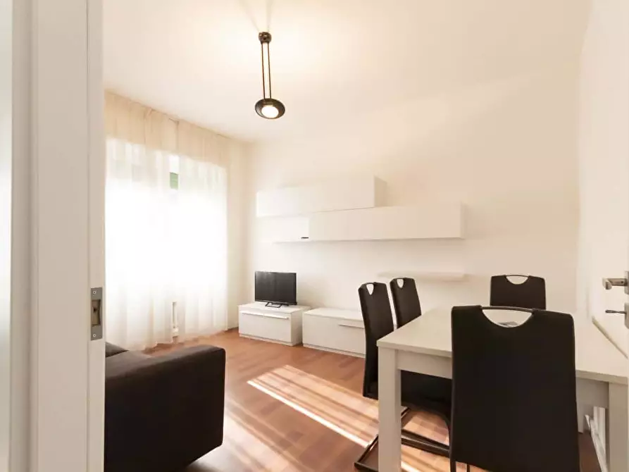Immagine 10 di Appartamento in affitto  in Via Domenico Millelire6 a Milano