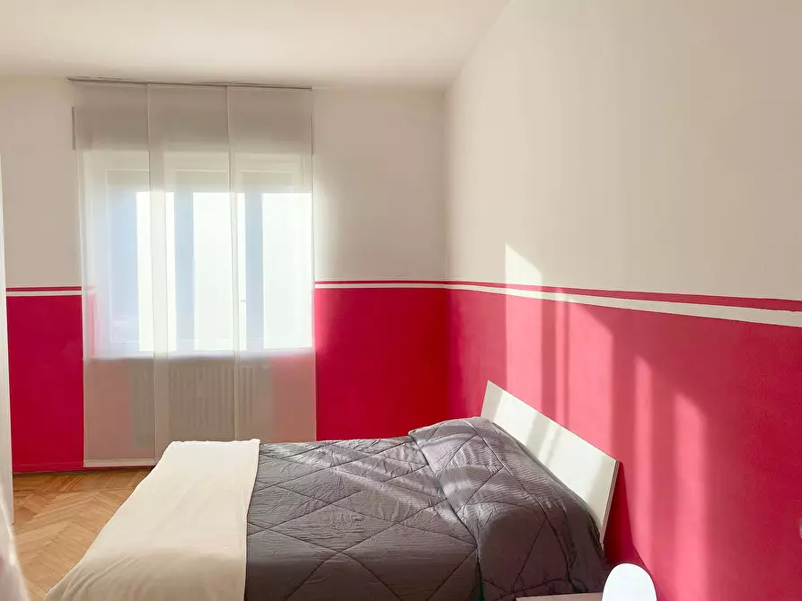 Immagine 5 di Appartamento in affitto  in Via Giovanni Segantini75 a Milano