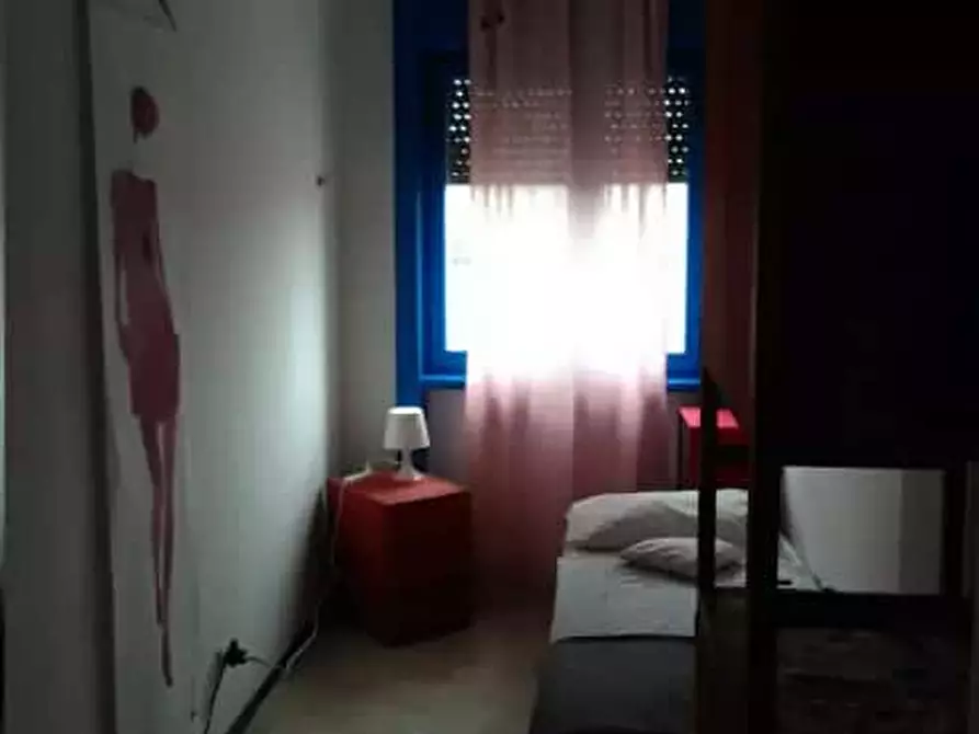 Immagine 2 di Camera in affitto  in Via Ferrante Aporti32 a Milano