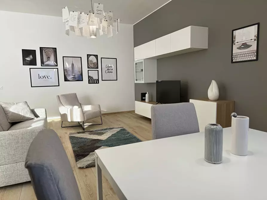 Immagine 20 di Appartamento in affitto  in Via Alessandro Manzoni18 a Monza