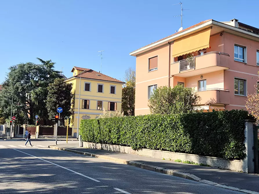 Immagine 35 di Appartamento in affitto  in Via Alfredo Comandini4 a Milano