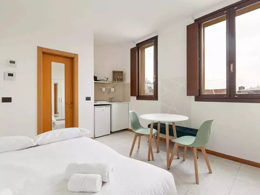 Immagine 4 di Appartamento in affitto  in Corso Magenta25 a Milano