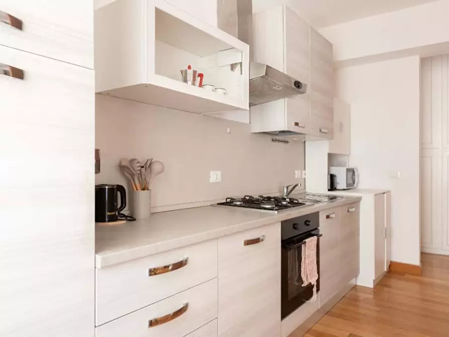 Immagine 15 di Appartamento in affitto  in Via Licia18 a Roma