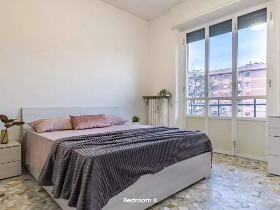 Immagine 3 di Camera in affitto  in Largo Vulci5 a Milano