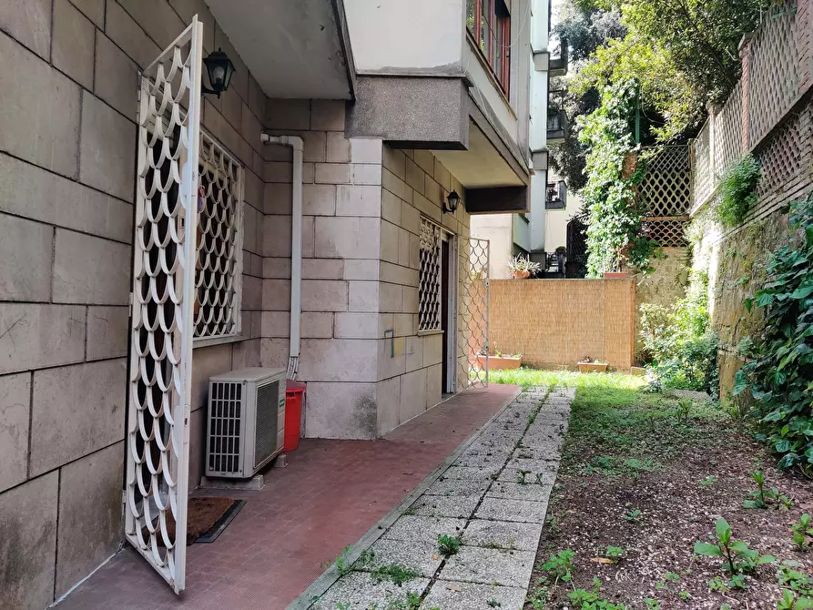 Immagine 41 di Appartamento in affitto  in Via Nera9 a Roma