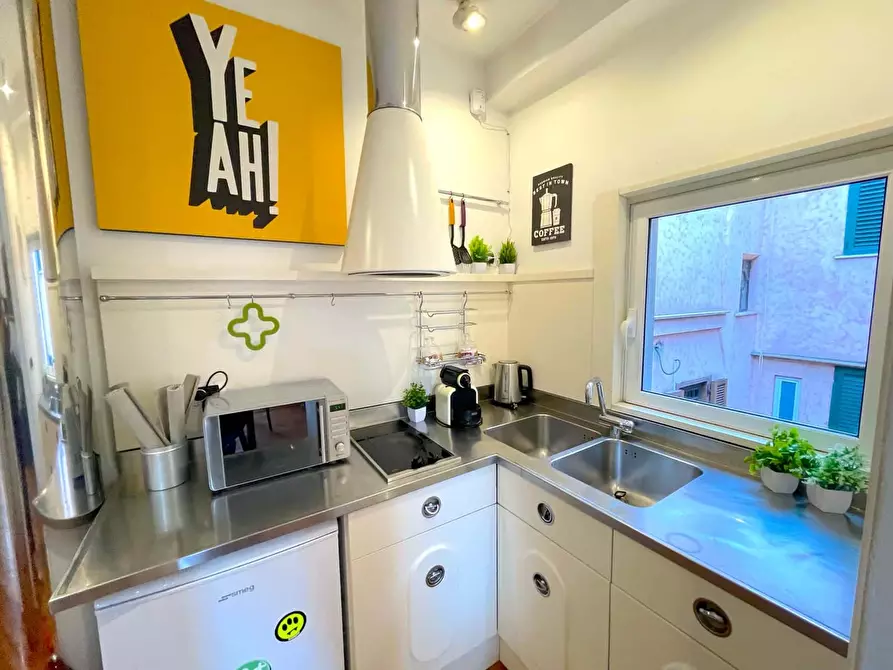 Immagine 4 di Appartamento in affitto  in Vicolo della Palomba20 a Roma