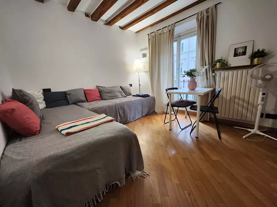 Immagine 8 di Appartamento in affitto  in Via Vigevano14 a Milano