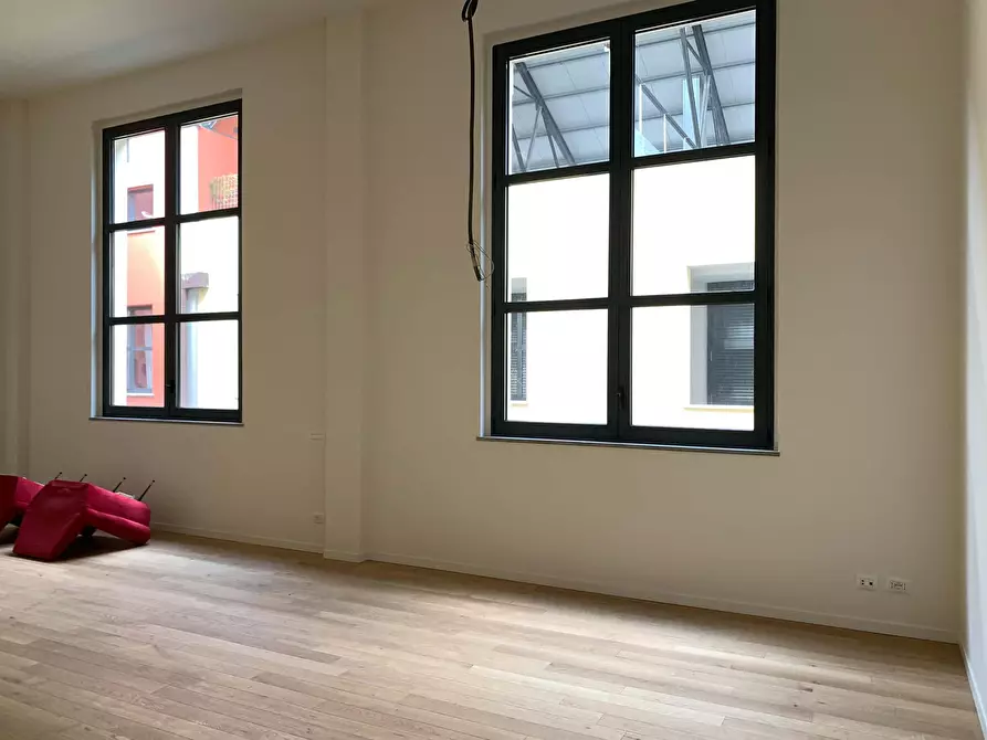 Immagine 30 di Appartamento in affitto  in Via Selvanesco77 a Milano