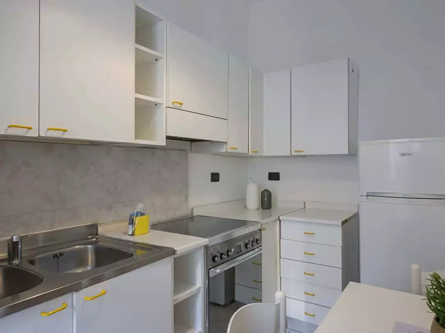 Immagine 8 di Appartamento in affitto  in Viale Premuda17 a Milano