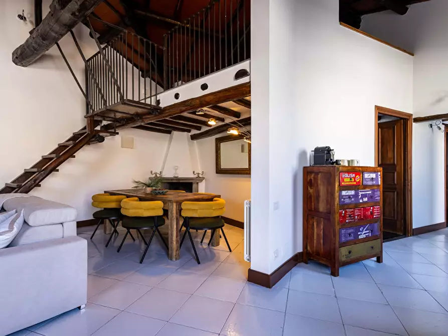 Immagine 45 di Appartamento in affitto  in Via Torino7 a Roma