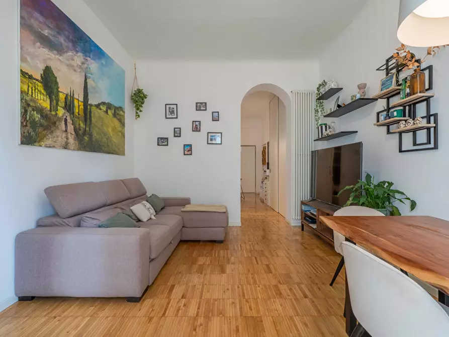 Immagine 1 di Appartamento in affitto  in Via Emilio Cornalia12 a Milano