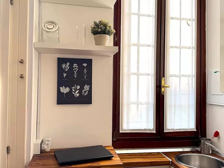 Immagine 10 di Appartamento in affitto  in Corso San Gottardo18 a Milano