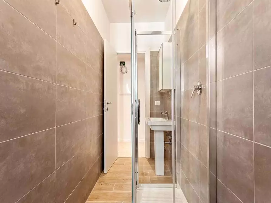 Immagine 5 di Camera in affitto  in Via Pantigliate6 a Milano