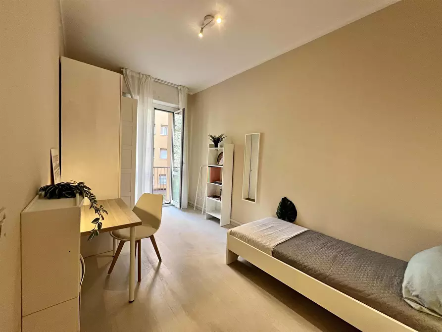 Immagine 8 di Camera in affitto  in Via Toscana56 a Bologna