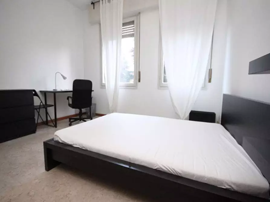 Immagine 3 di Camera in affitto  in Via Bartolomeo D'Alviano11 a Milano