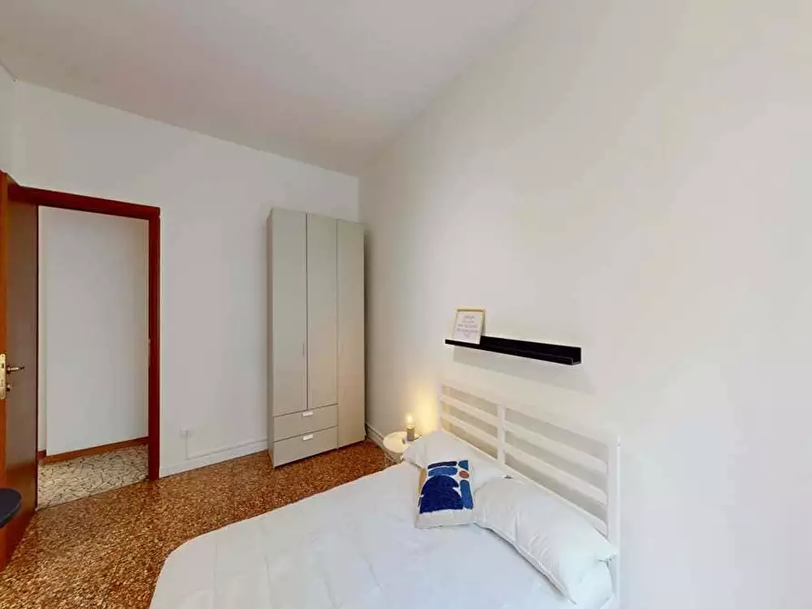 Immagine 4 di Camera in affitto  in Viale Certosa21 a Milano