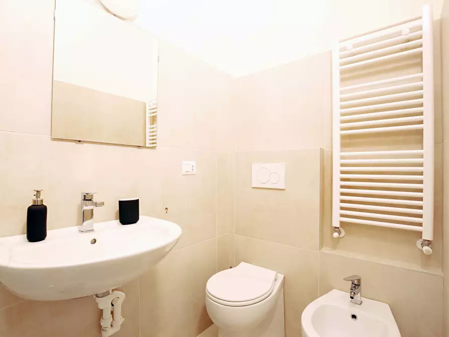 Immagine 15 di Camera in affitto  in Via Carlo Marx26 a Milano