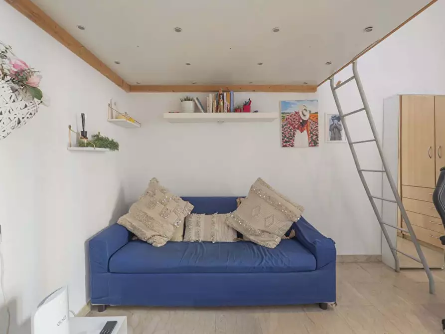 Immagine 1 di Appartamento in affitto  in Via Melzo13 a Milano