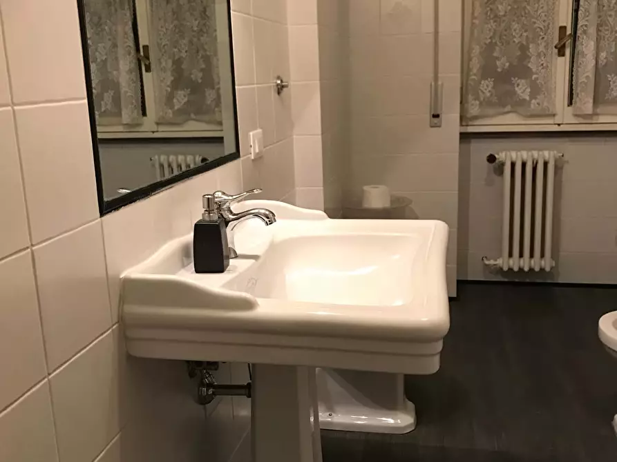 Immagine 6 di Appartamento in affitto  in Via Luigi Rizzo129 a Roma