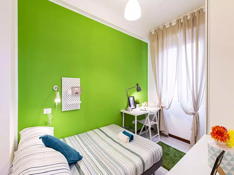 Immagine 3 di Camera in affitto  in Largo Cavalieri di Malta10 a Milano