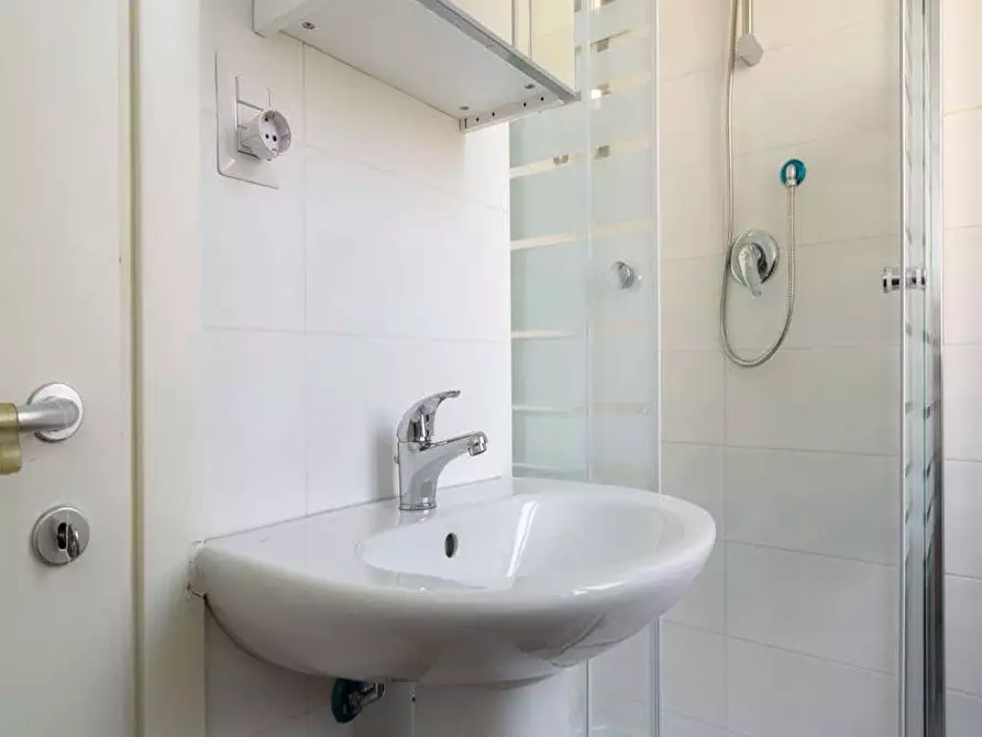 Immagine 17 di Camera in affitto  in Via Salvatore Barzilai13 a Milano