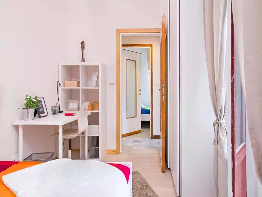 Immagine 3 di Camera in affitto  in Via Salvatore Barzilai14 a Milano