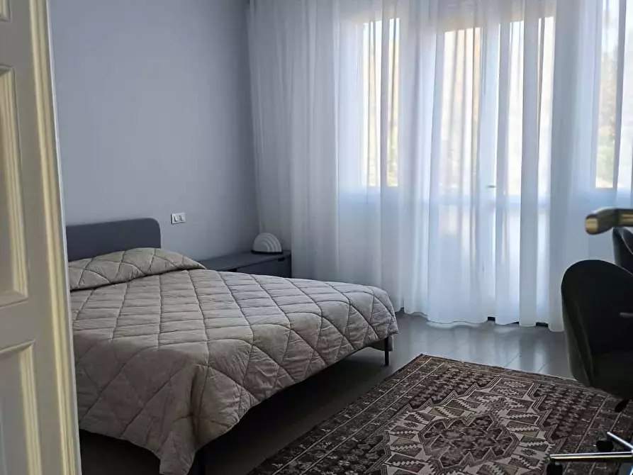 Immagine 106 di Appartamento in affitto  in Via Irnerio9 a Bologna