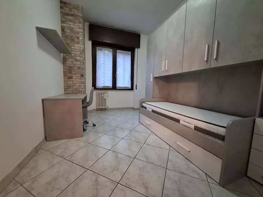 Immagine 2 di Camera in affitto  in Via S. Denis140 a Sesto San Giovanni