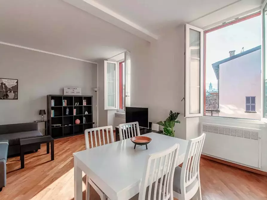 Immagine 25 di Appartamento in affitto  in Via Luigi Cadorna5 a Como