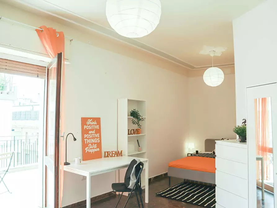 Immagine 2 di Camera in affitto  in Via Ludovico Ariosto11 a Cagliari