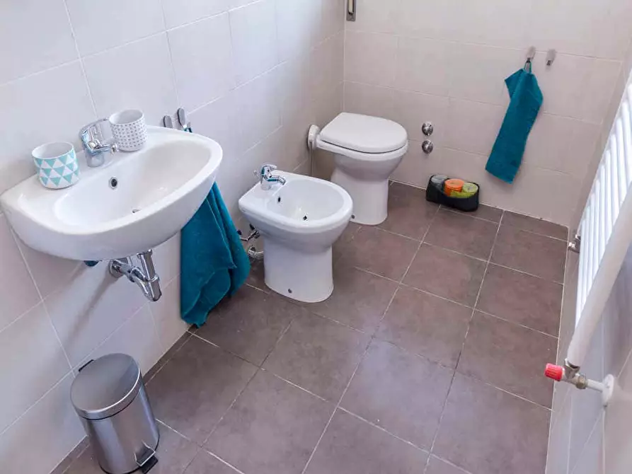 Immagine 15 di Camera in affitto  in Viale Giovanni Vicini20 a Bologna