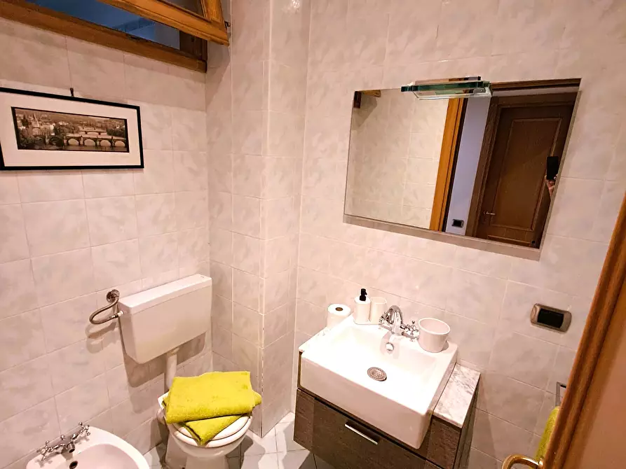 Immagine 33 di Appartamento in affitto  in Via Casilina3u a Roma