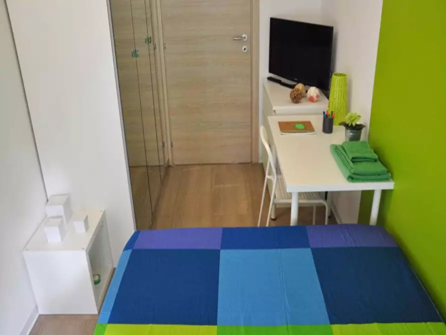 Immagine 2 di Camera in affitto  in Via Plinio63 a Milano