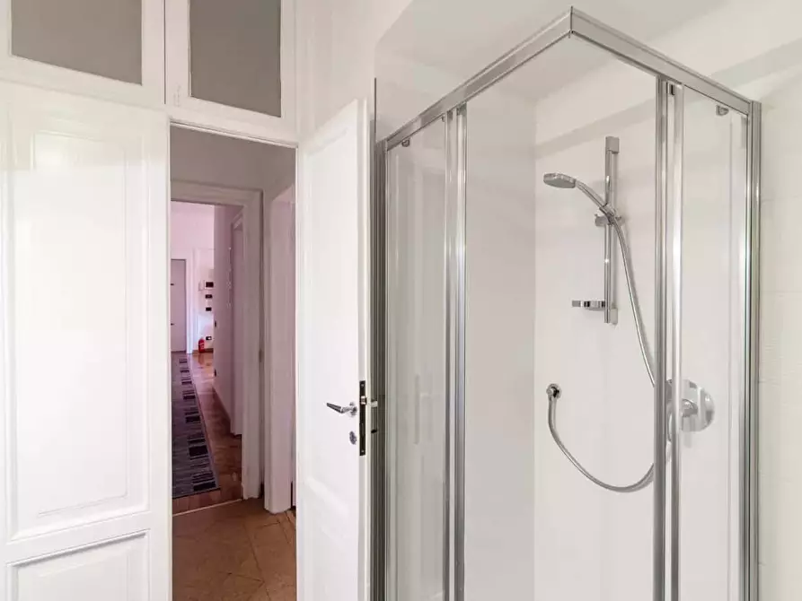 Immagine 49 di Appartamento in affitto  in Viale Varese a Como