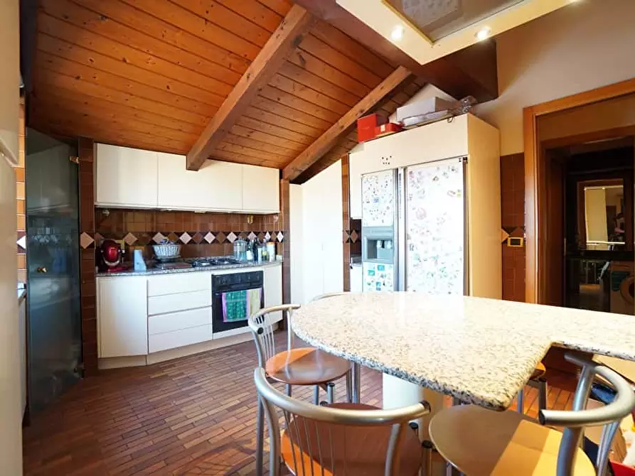 Immagine 13 di Appartamento in affitto  in Via Galliera18 a Bologna