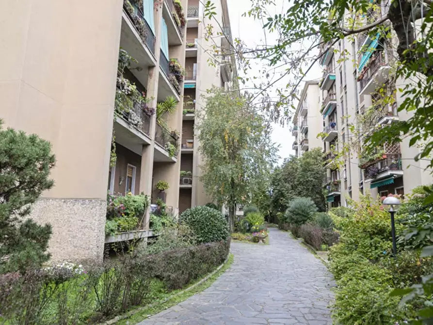 Immagine 34 di Appartamento in affitto  in Via Valassina45 a Milano