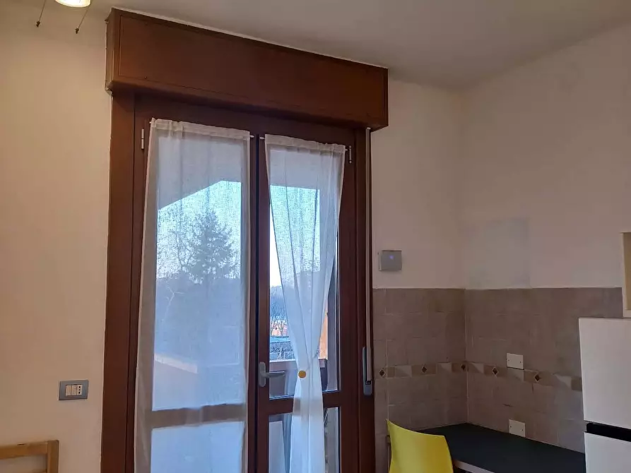 Immagine 3 di Camera in affitto  in Via Amerigo Vespucci11 a Cologno Monzese